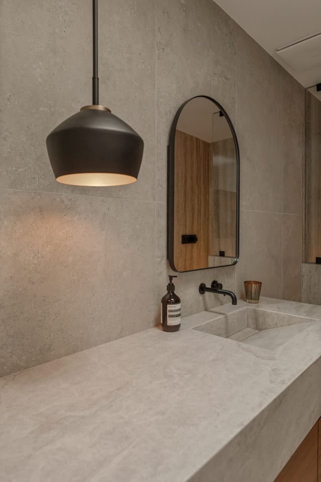 bathroom countertop storage