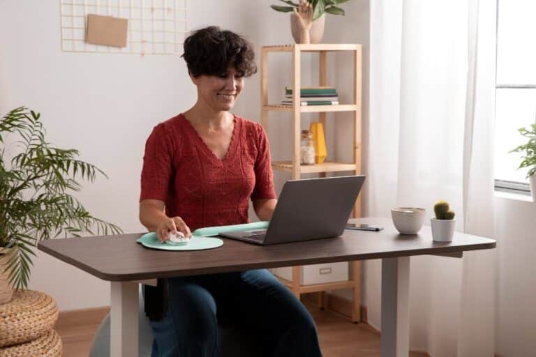 How to Organise Your Home Office for Maximum Productivity 2024