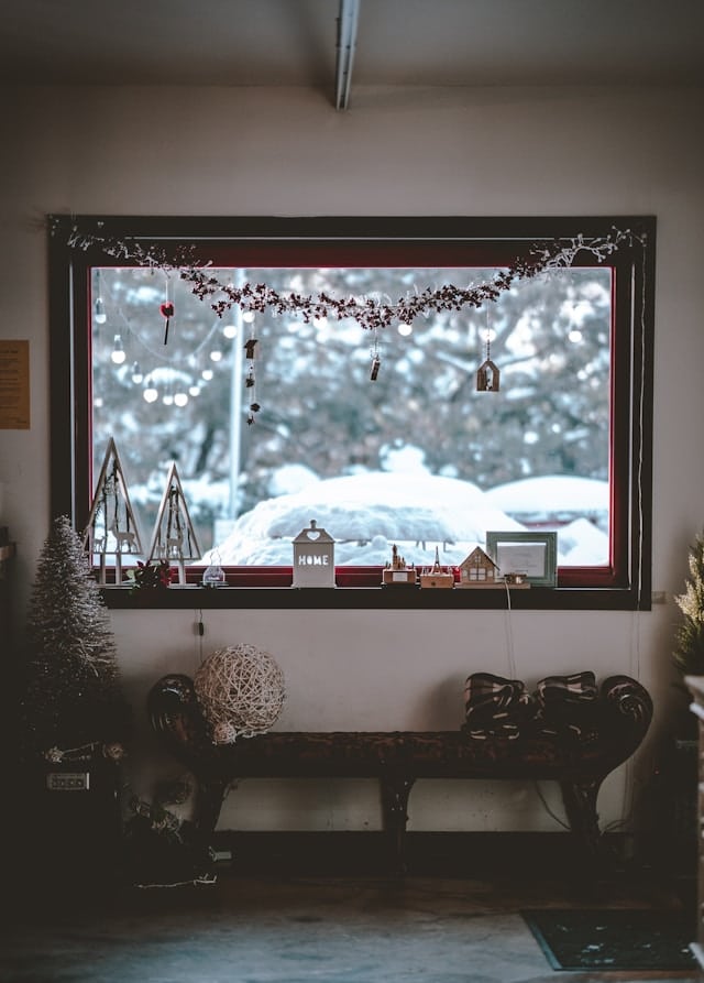 White Christmas Decor Ideas Decorating with white for christmas