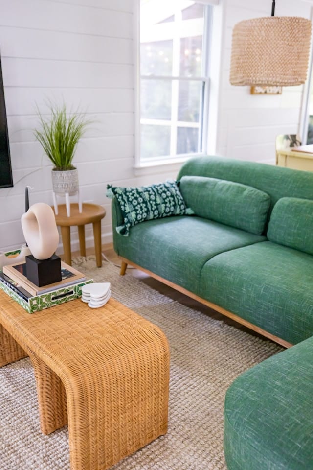 Small apartment couches for small spaces
