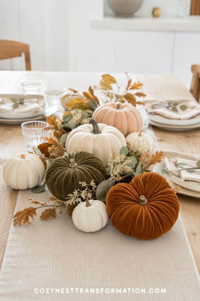 fall dining table decor